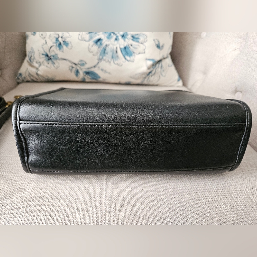 Vintage Coach Court Handbag Crossbody Black Leather - Picture 10 of 16